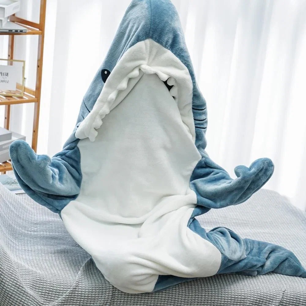 shark-fleece-hooded-blanket-41191933_4.jpg
